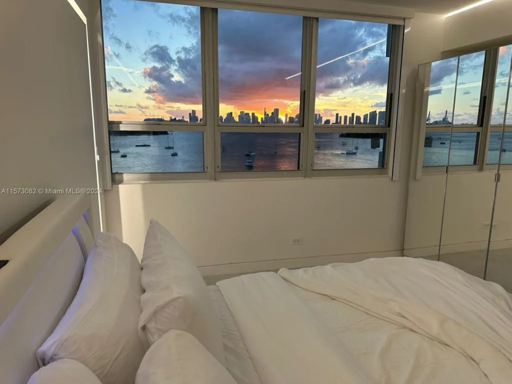 Bedroom sunrise over Biscayne Bay